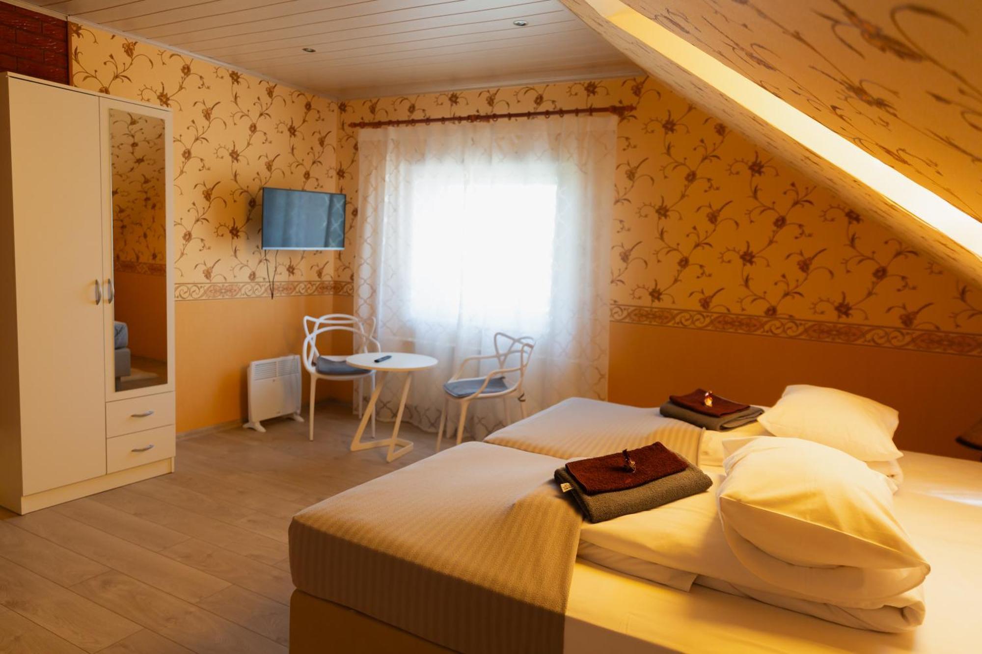 Konrad Family Guesthouse Kuressaare Quarto foto