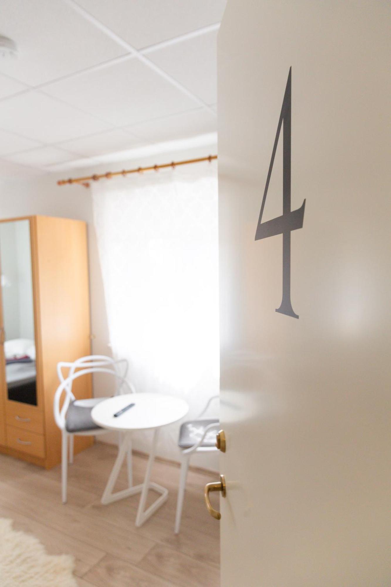 Konrad Family Guesthouse Kuressaare Quarto foto