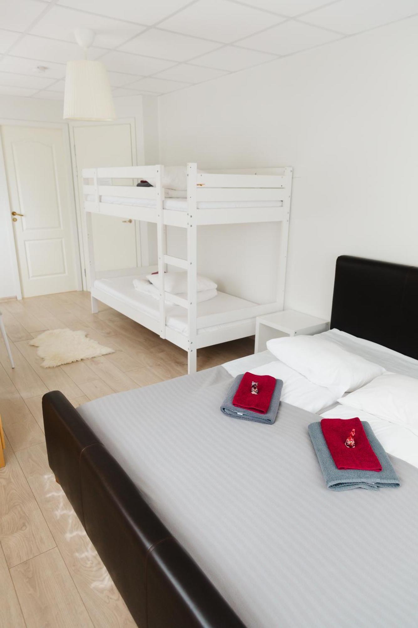 Konrad Family Guesthouse Kuressaare Exterior foto