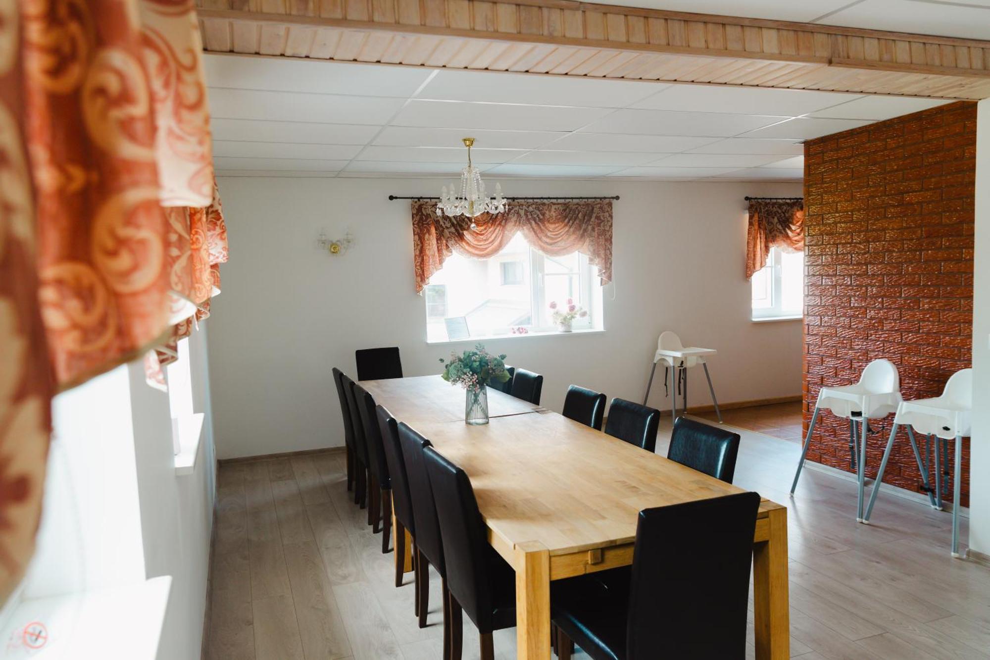 Konrad Family Guesthouse Kuressaare Exterior foto